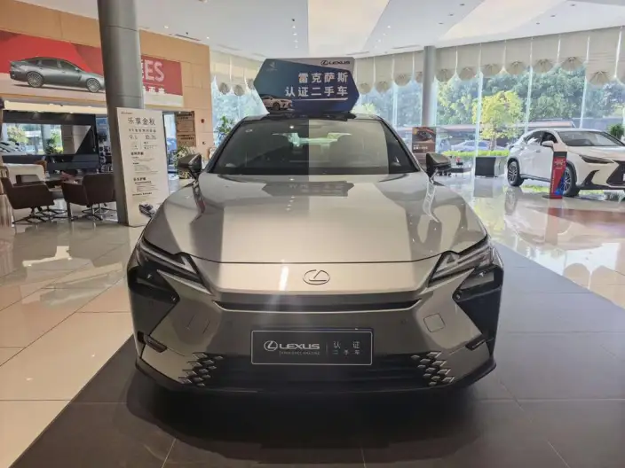Lexus ES 2026 Model 300h