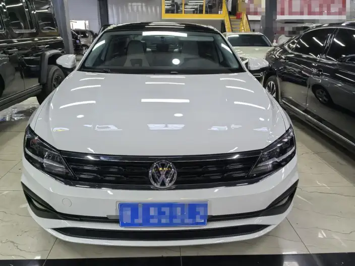Volkswagen Lamando 2021 Model 230TSI DSG Fashion edition – фото 2