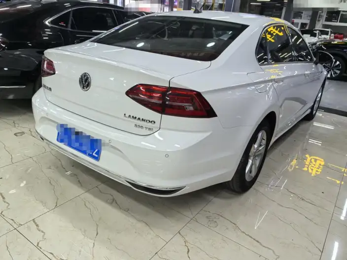 Volkswagen Lamando 2021 Model 230TSI DSG Fashion edition – фото 6