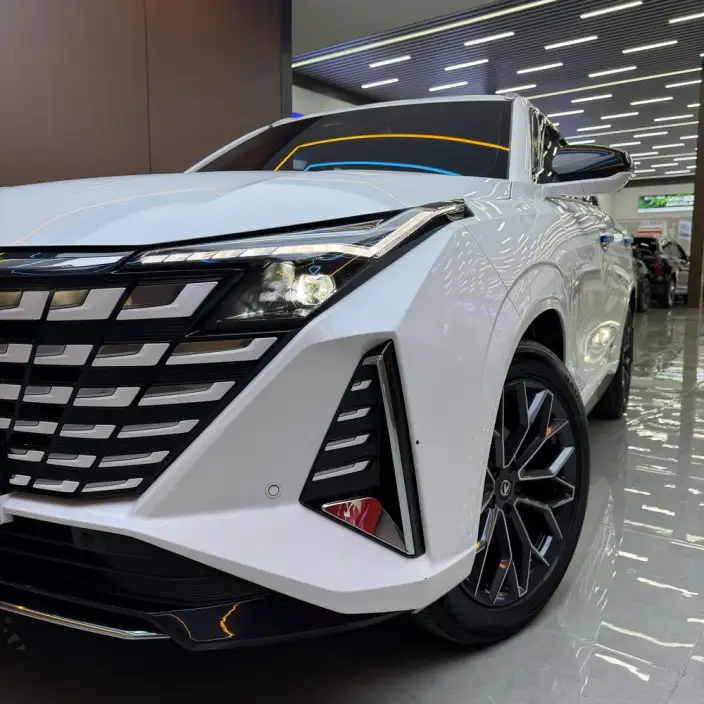 Changan UNI-Z 2025 Model 1.5T DCT Noble Model – фото 8