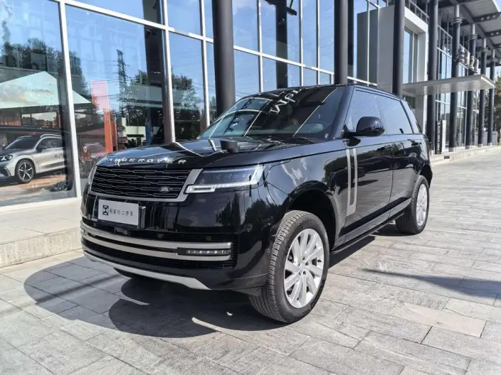 Range Rover 2025 Model 3.0 L6 400PS Shengshi Extended Edition 7 seat
