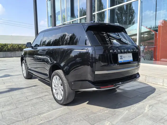 Range Rover 2025 Model 3.0 L6 400PS Shengshi Extended Edition 7 seat