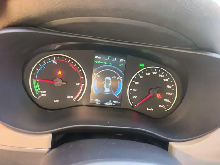 BYD Song MAX DM 2022 Model DM-i 105KM Flagship Model – фото 6
