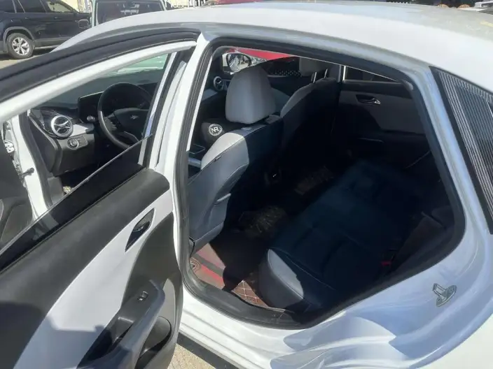 Chevrolet Corolla 2023 Model 1.5L DCT Yuexiang Edition – фото 9