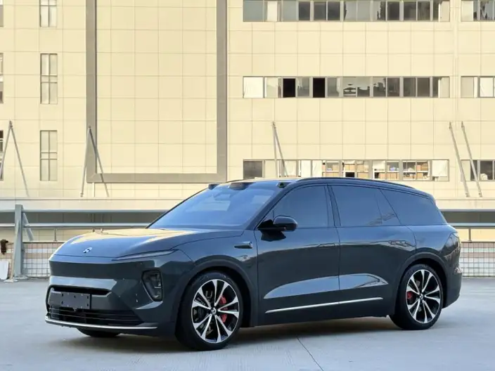 NIO ES8 2023 Model 100kWh Signature Edition