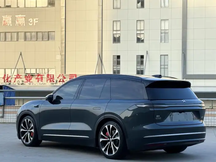 NIO ES8 2023 Model 100kWh Signature Edition