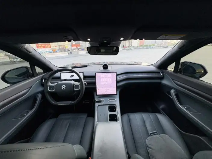 NIO ES8 2023 Model 100kWh Signature Edition – фото 8