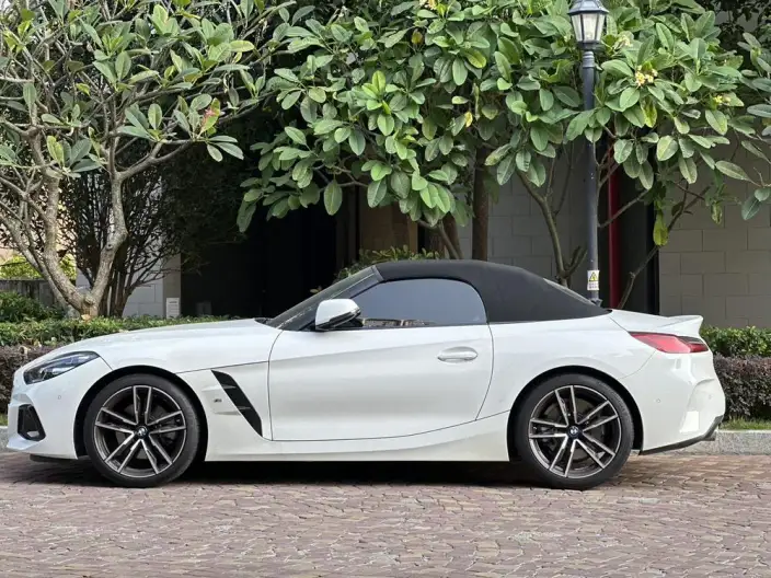 BMW Z4 2023 Model sDrive 25i M Sports Set