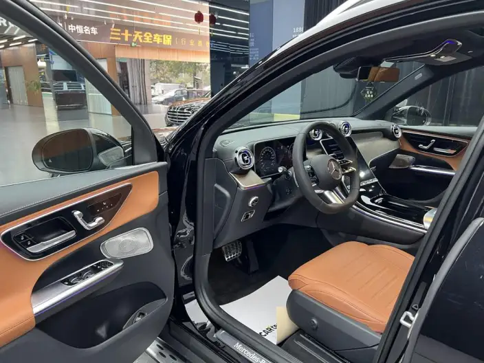Mercedes-Benz GLC 2025 Model Facelift GLC 300 L 4MATIC Dynamic Model 5 seat – фото 8