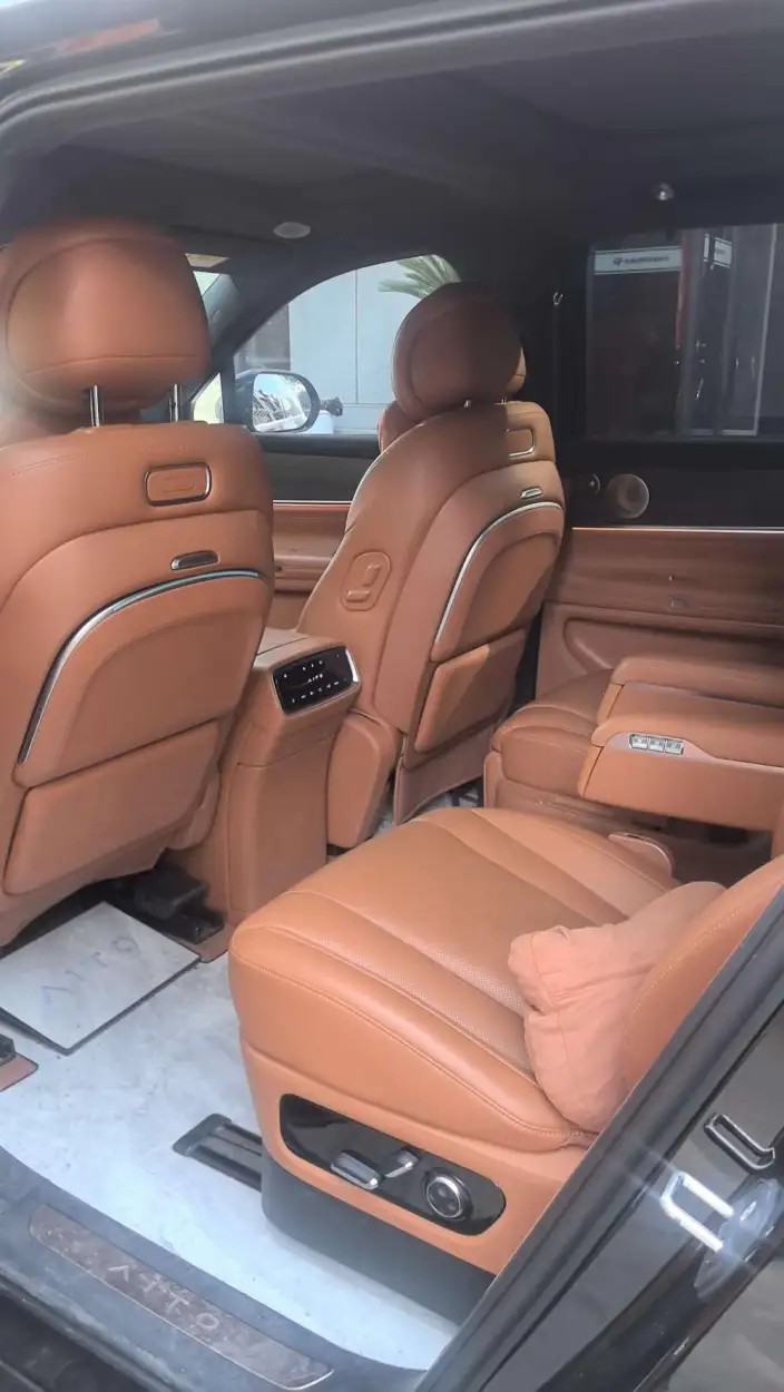 Aito M9 2024 Model Extended Range Ultra VI seat Edition – фото 8