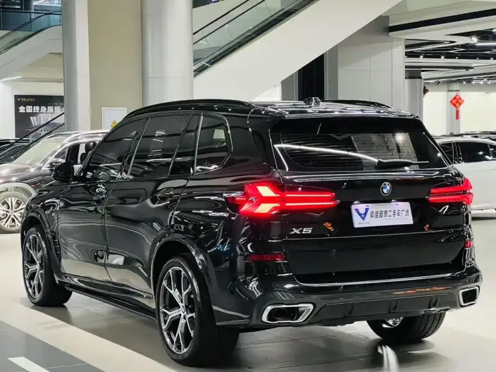BMW X5 2023 Model xDrive30Li Exclusive Model M Sports Set