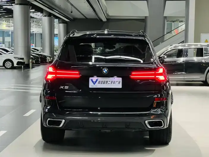 BMW X5 2023 Model xDrive30Li Exclusive Model M Sports Set – фото 5