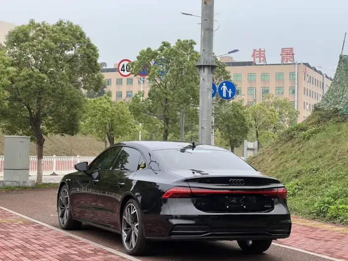 Audi A7 L 2024 Model 45 TFSI quattro Black Samurai Edition
