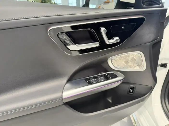 Mercedes-Benz C-Class 2026 Model C 260 L Sports sedan – фото 6