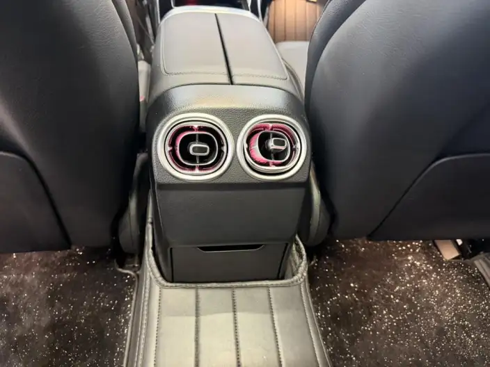 Mercedes-Benz C-Class 2026 Model C 260 L Sports sedan – фото 7