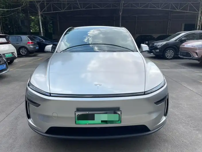 Model Y 2025 Model Long Battery Life Pro All-wheel drive version