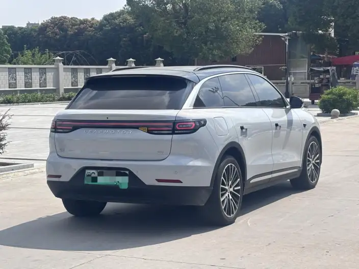 Leapmotor C11 2026 Model EV Edition 640 LiDAR Zhizun Edition – фото 5