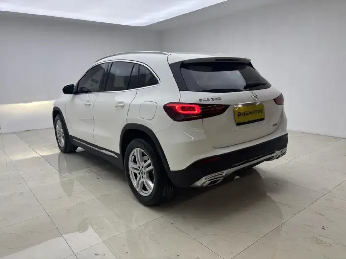 Mercedes-Benz GLA 2022 Model Facelift II GLA 200 – фото 5