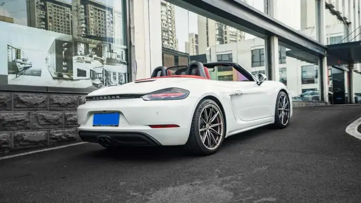 Porsche 718 2020 Model Boxster 2.0T
