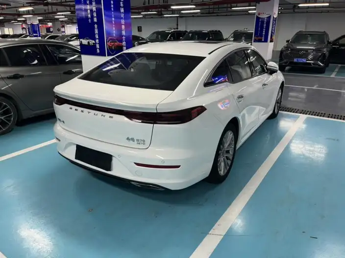 BESTUNE B70 2023 Model Third generation 1.5T Automatic Changxiang Edition Model – фото 5