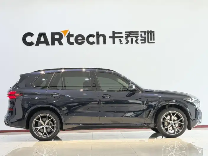 BMW X5 2025 Model xDrive30Li Exclusive Model M Sports Night Set – фото 8