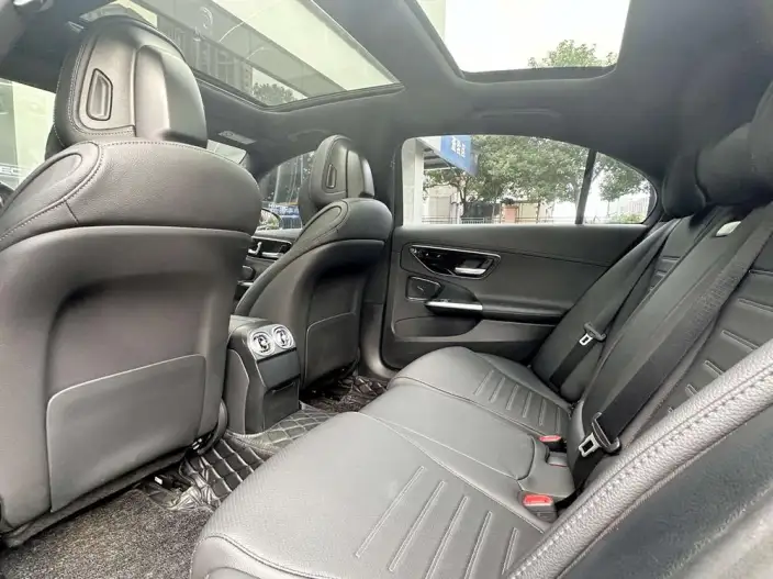 Mercedes-Benz C-Class 2023 Model Facelift C 260 L Sports Edition – фото 9