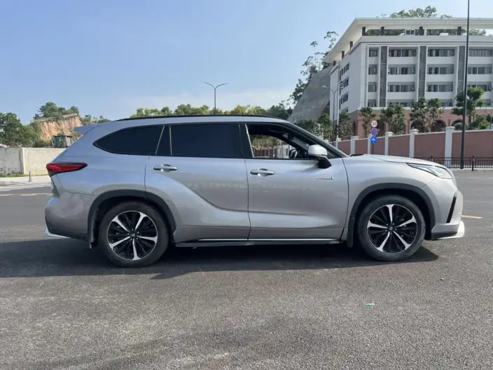 Crown Kluger 2022 Model 2.5L HEV 4WD Premium Edition – фото 8