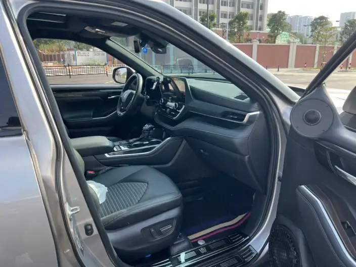 Crown Kluger 2022 Model 2.5L HEV 4WD Premium Edition – фото 9