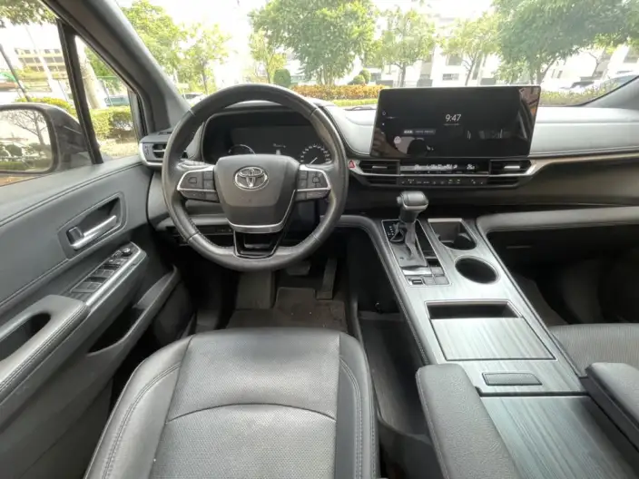Toyota Sienna 2021 Model 2.5L Hybrid Premium Edition – фото 10