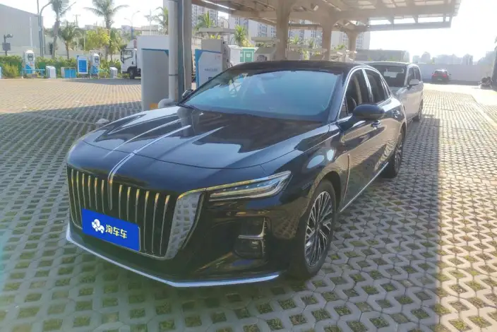 Hongqi H5 2023 Model 2.0T Automatic Flag Enjoy Edition