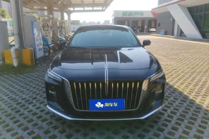 Hongqi H5 2023 Model 2.0T Automatic Flag Enjoy Edition