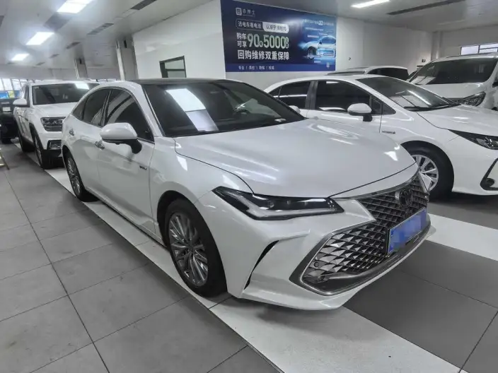 Toyota Avalon 2024 Model Intelligent Hybrid 2.5L E-CVT XLE Premium Edition