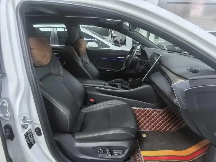 Toyota Avalon 2024 Model Intelligent Hybrid 2.5L E-CVT XLE Premium Edition – фото 9