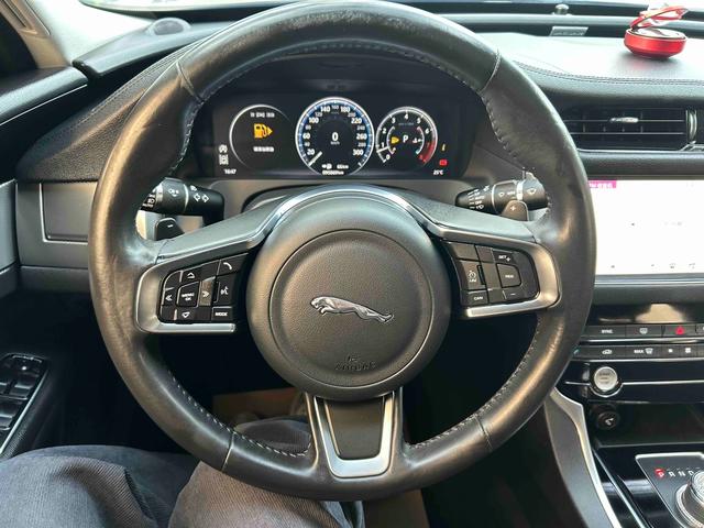 Jaguar XFL Модель 2020 года 2.0T P200 2WD Elite Edition – фото 6