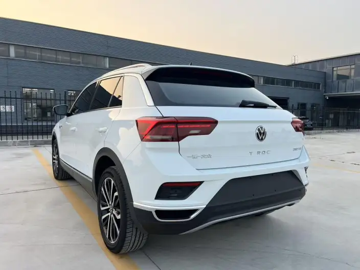 Volkswagen T-Roc 2021 Model 280TSI DSG 2WD Comfort Smart Connect 30th Anniversary Memorial Edition