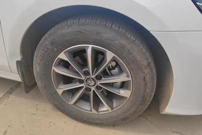 BYD Qin PLUS DM 2024 Model Honor Edition DM-i 55KM Leading Model