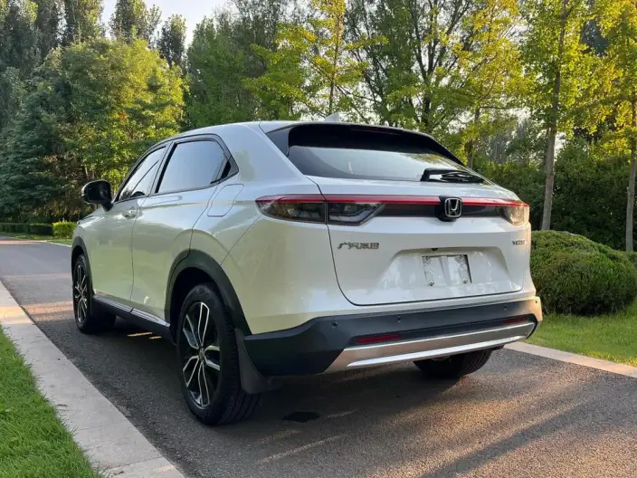 Honda Vezel 2023 Model 1.5L CVT Deluxe Edition