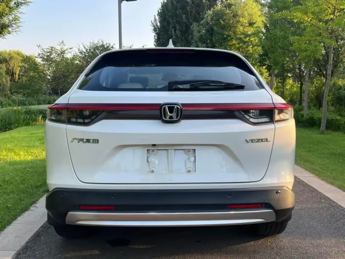 Honda Vezel 2023 Model 1.5L CVT Deluxe Edition – фото 5