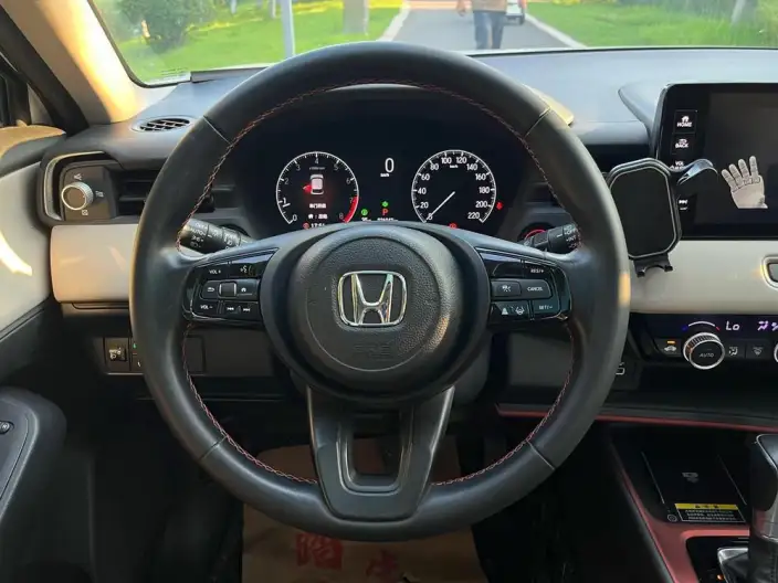 Honda Vezel 2023 Model 1.5L CVT Deluxe Edition – фото 9