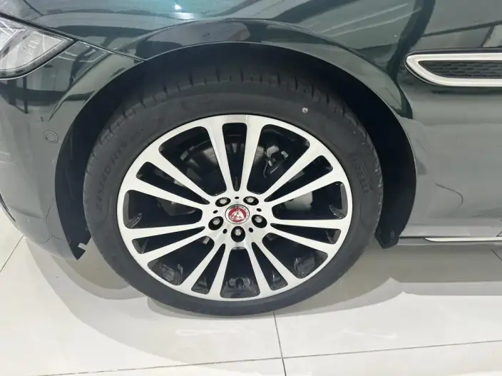 Jaguar XFL 2024 Model 2.0T P250 2WD Exclusive Deluxe Edition – фото 7