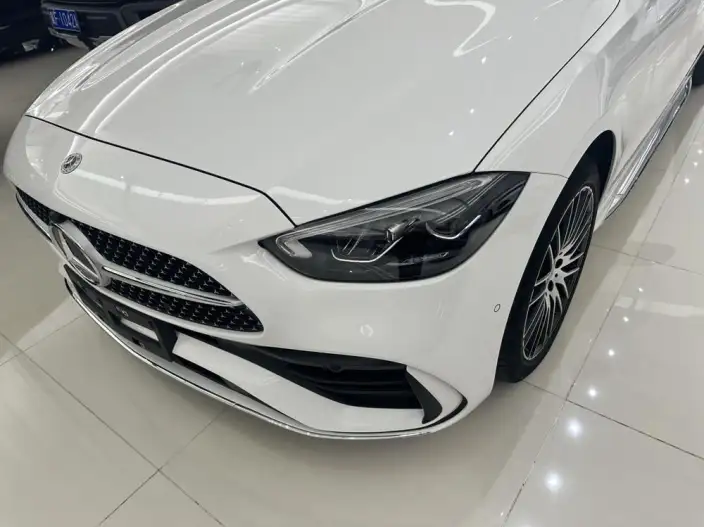 Mercedes-Benz C-Class 2024 Model C 200 L Sports Edition – фото 6