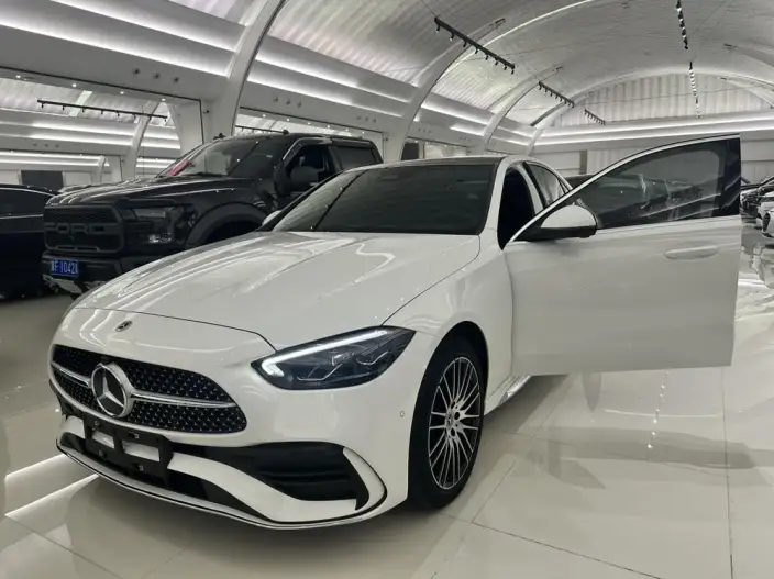Mercedes-Benz C-Class 2024 Model C 200 L Sports Edition – фото 7