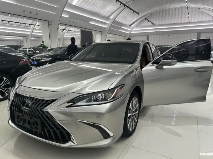 Lexus ES 2022 Model 200 Superior Edition – фото 7
