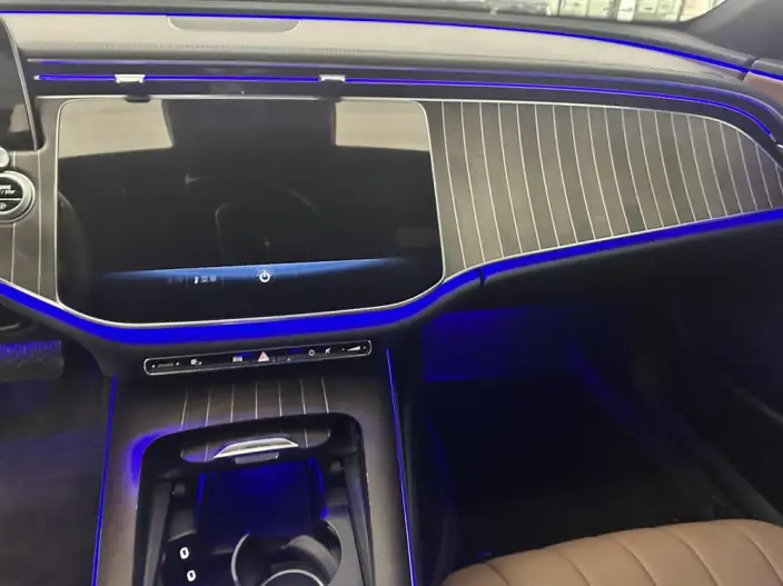 Mercedes-Benz E-Class 2025 Model E 300 L Fashion Model sedan – фото 7