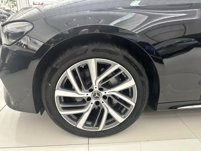 Mercedes-Benz E-Class 2025 Model E 300 L Fashion Model sedan – фото 8