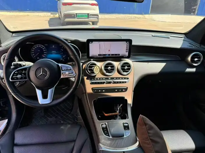 Mercedes-Benz GLC 2022 Model Facelift GLC 260 L 4MATIC Luxury Model – фото 7