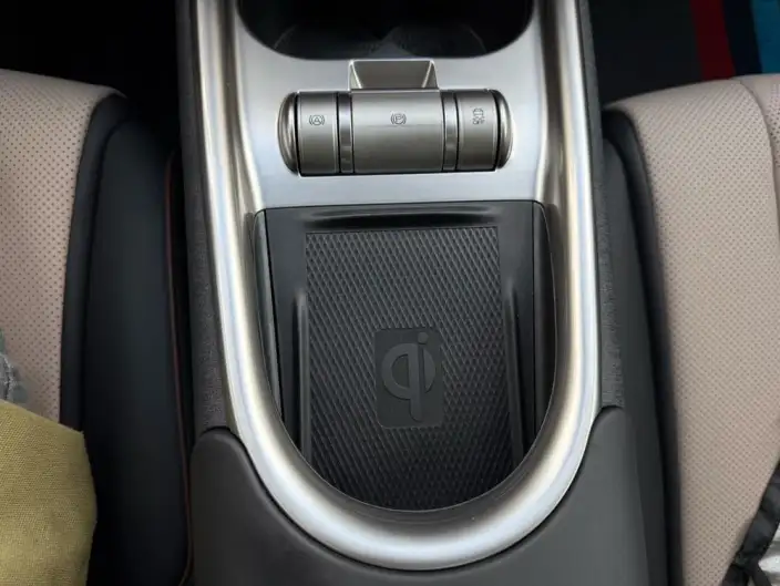 BYD Dolphin 2023 Model Fashion Edition – фото 8