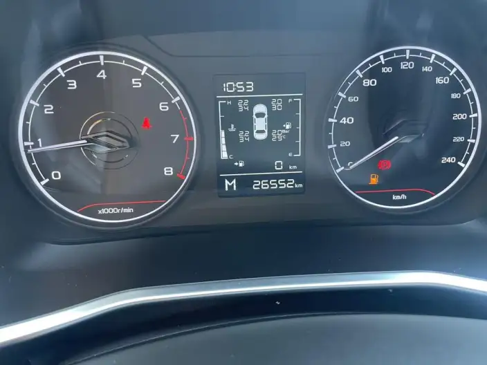 Geely Binyue 2023 Model 1.4T Manual Gold Edition – фото 9