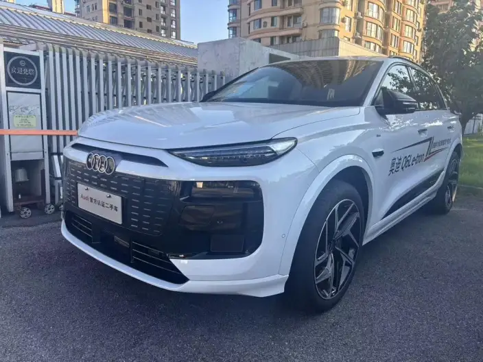 AUDI Q6L e-tron 2026 Model First Edition Pilot Edition
