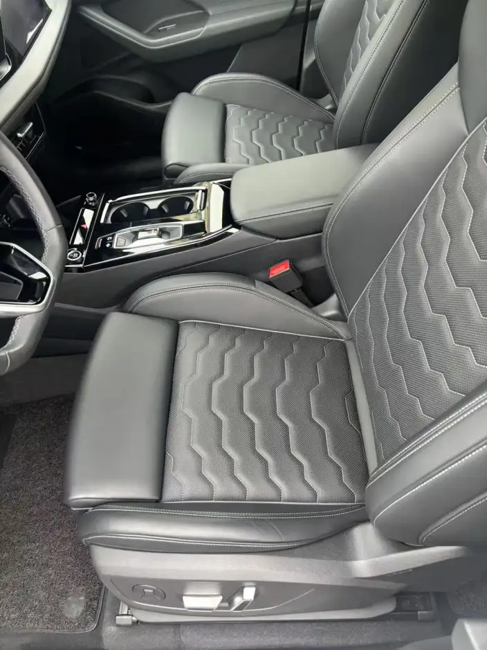 AUDI Q6L e-tron 2026 Model First Edition Pilot Edition – фото 9
